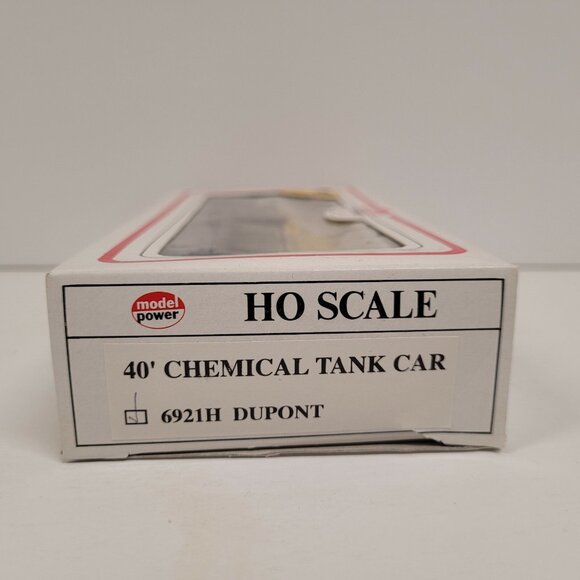 Model Power HO Scale 40' Chemical Tank Car 6921H Dupont Plastic Electric Train - Picture 6 of 6